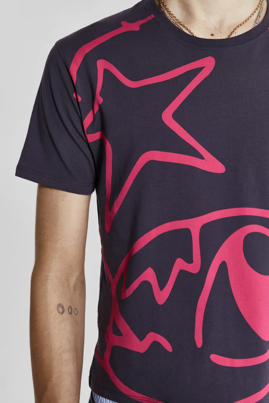 Jaded London T-Shirts*Listen Shrunken Tee