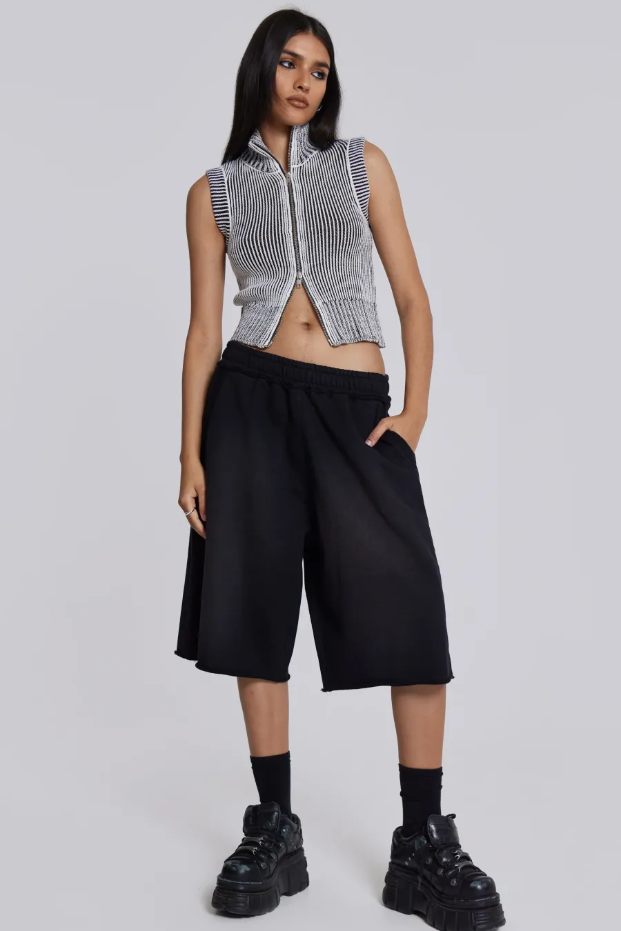 Jaded London Joggers*Washed Black Colossus Jogger Shorts